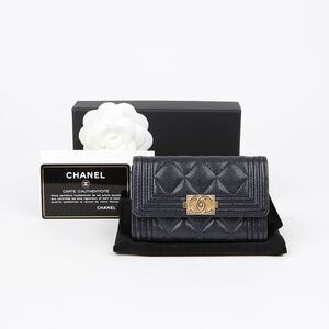 Caviar Skin Boy Flap Card Holder